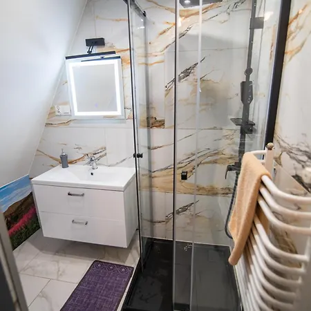 Oliwne Wzgorza Orman Evi *