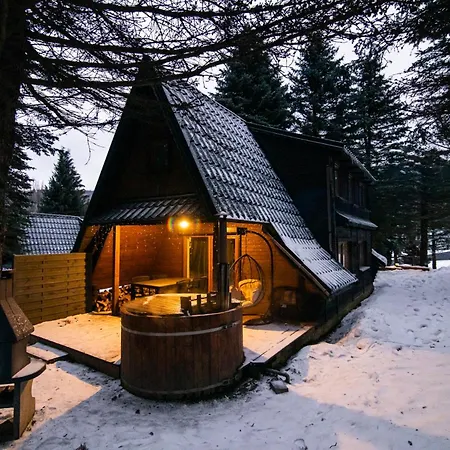 Oliwne Wzgorza Lodge