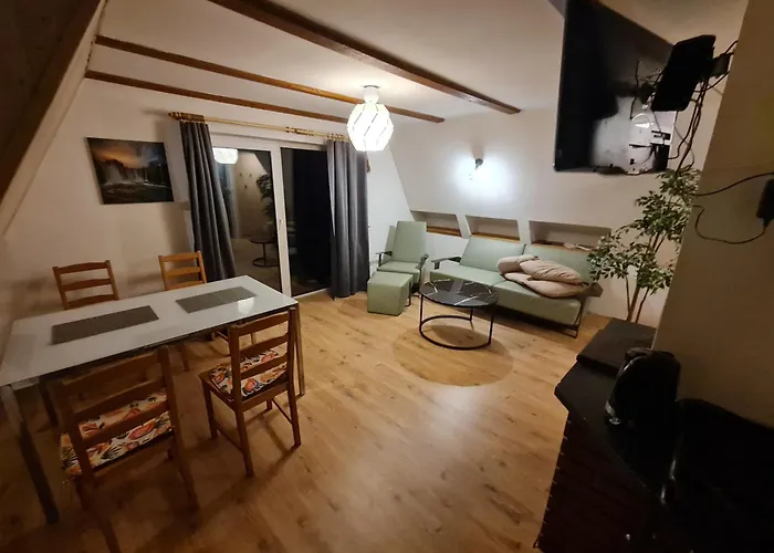 Oliwne Wzgorza Lodge